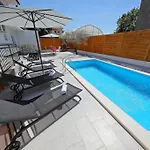 Luxury Petra With Private Pool * Zadar