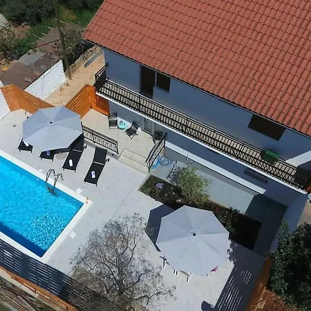 Luxury Petra With Private Pool Апартаменты