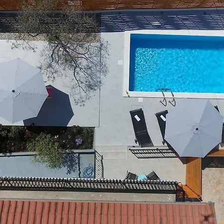 Апартаменты Luxury Petra With Private Pool