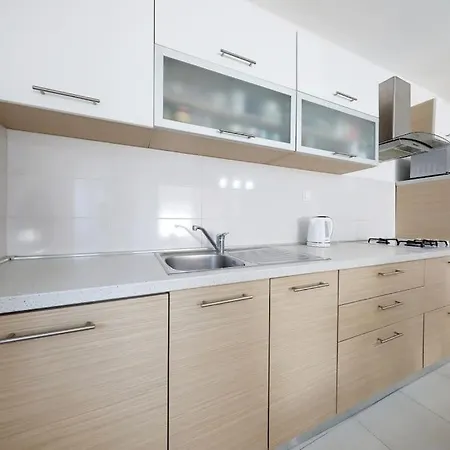 Luxury Petra With Private Pool Апартаменти *