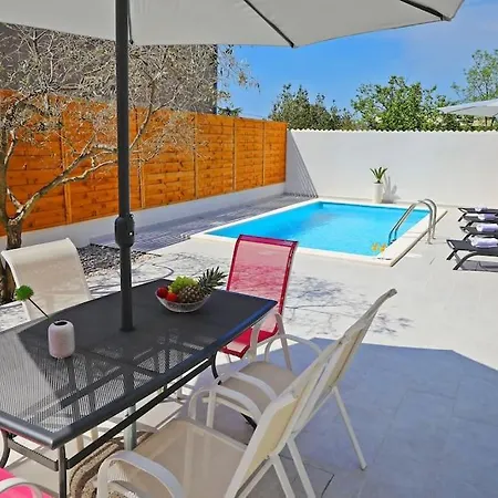 Apartment Luxury Petra With Private Pool Zadar