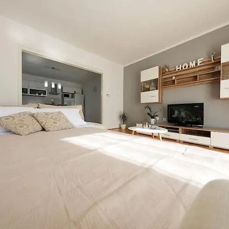 Luxury Petra With Private Pool Zadar