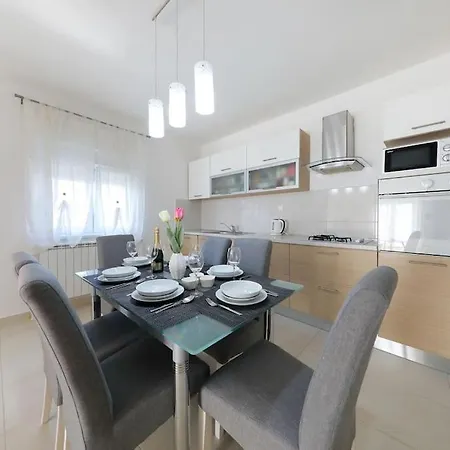 Luxury Petra With Private Pool Zadar