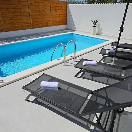 Luxury Petra With Private Pool Apartman